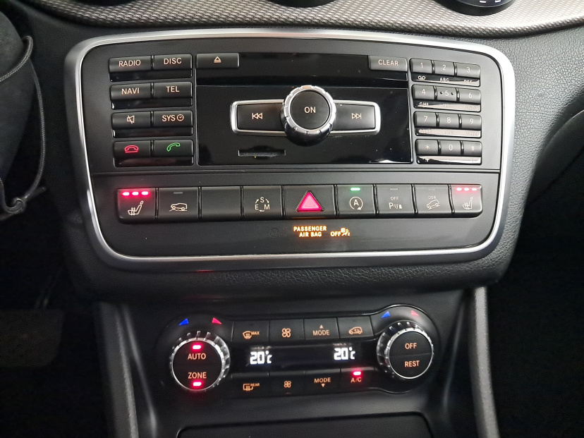 Mercedes-Benz GLA, 2015