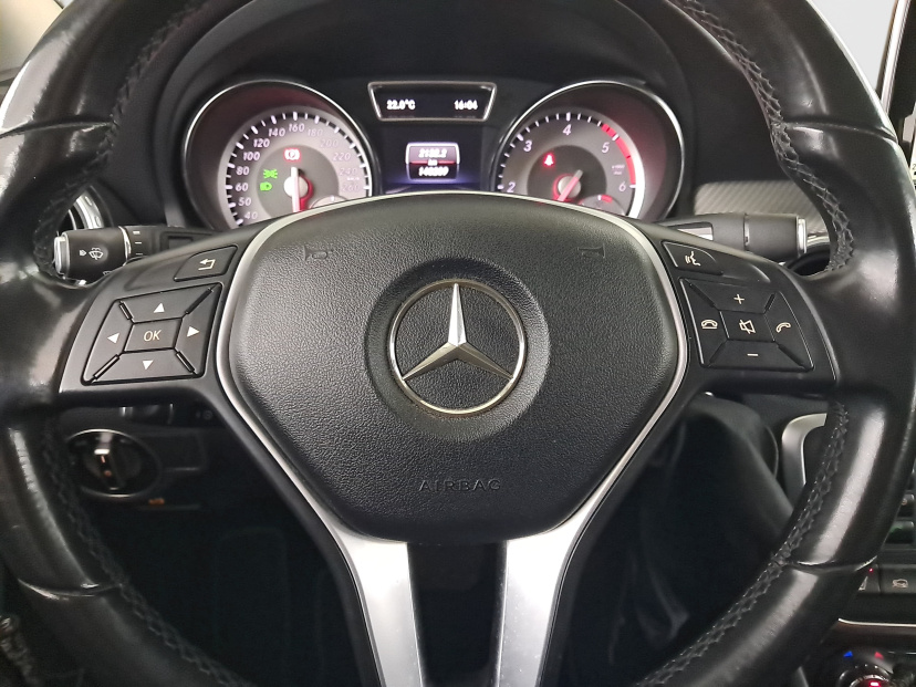 Mercedes-Benz GLA, 2015