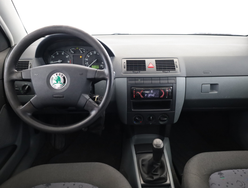 Škoda Fabia, 2004