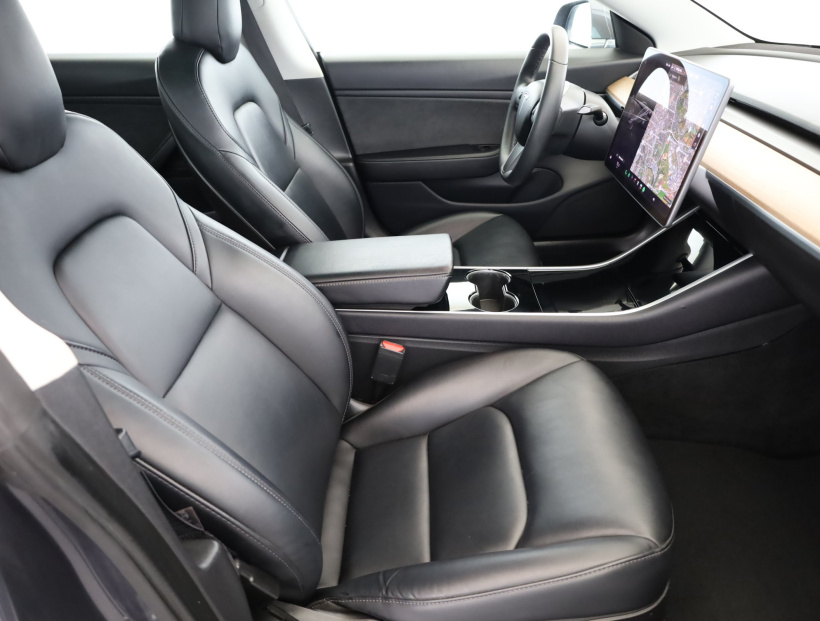 Tesla Model 3, 2019