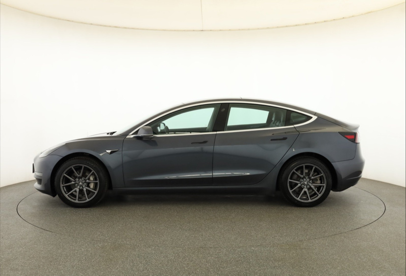 Tesla Model 3, 2019