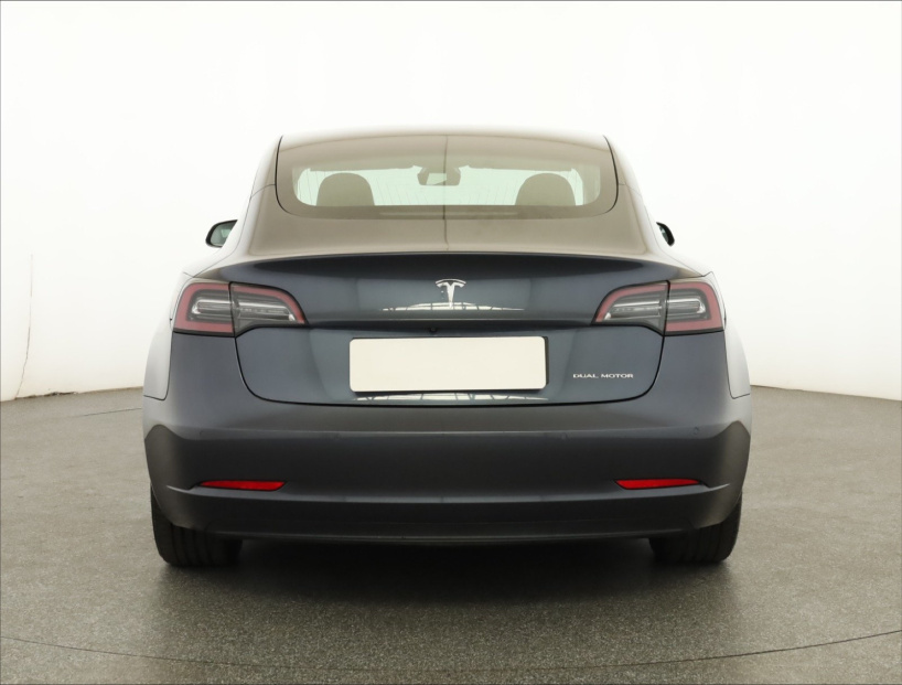 Tesla Model 3, 2019