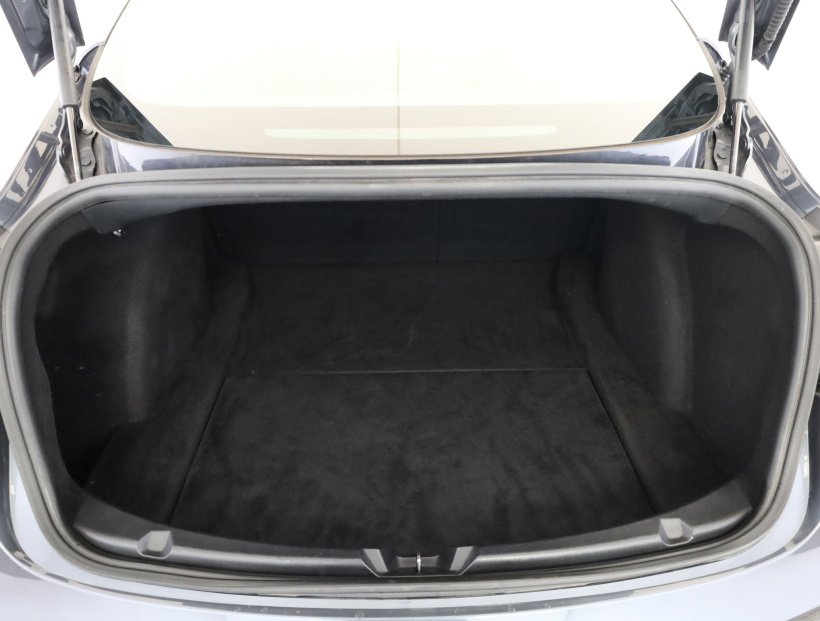 Tesla Model 3, 2019
