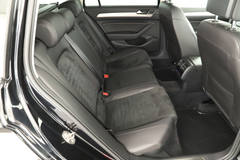 Volkswagen Passat, 2015