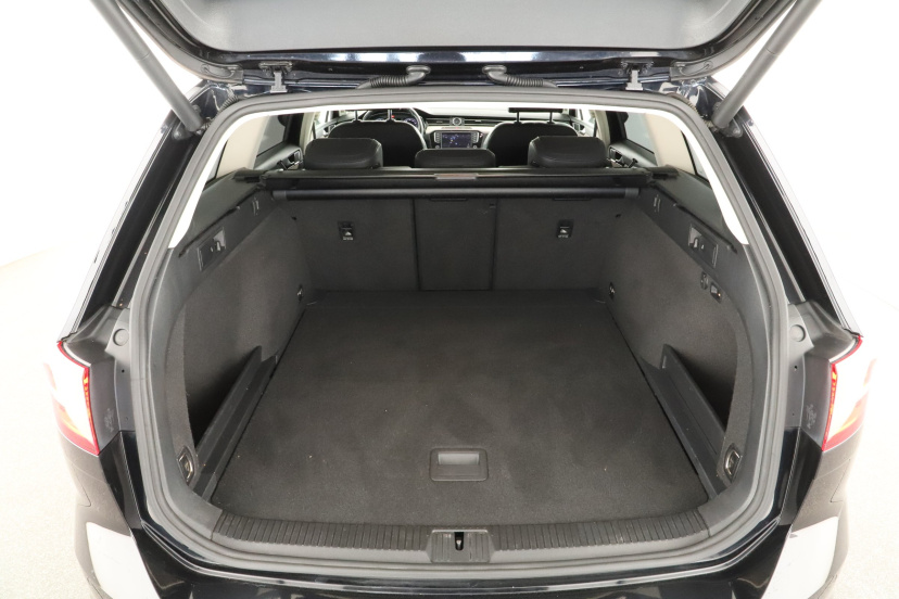 Volkswagen Passat, 2015