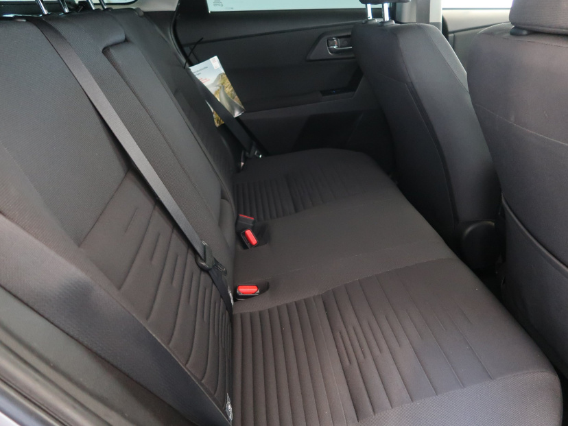 Toyota Auris, 2015