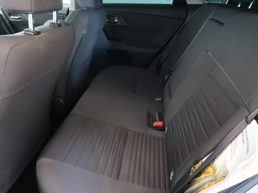 Toyota Auris, 2015