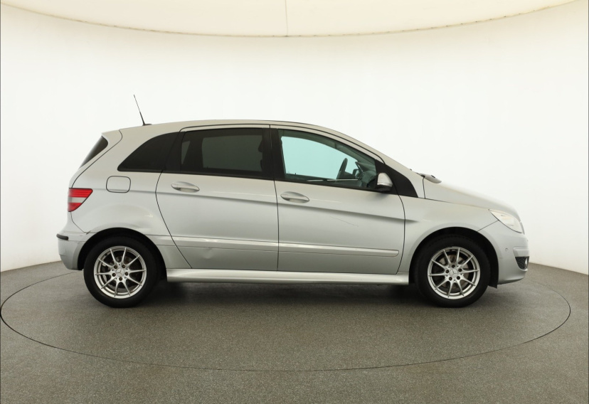 Mercedes-Benz B, 2010