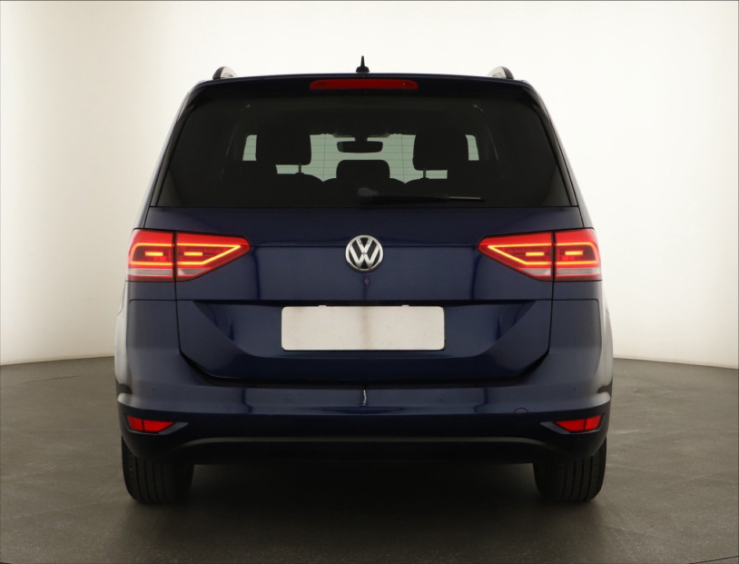 Volkswagen Touran, 2016