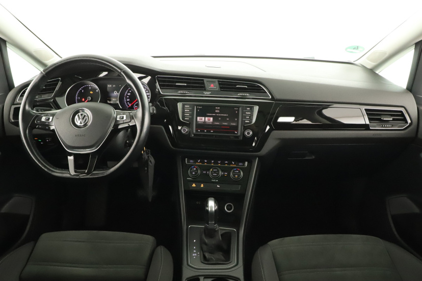Volkswagen Touran, 2016