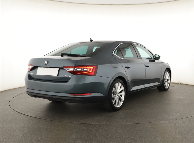 Škoda Superb, 2017