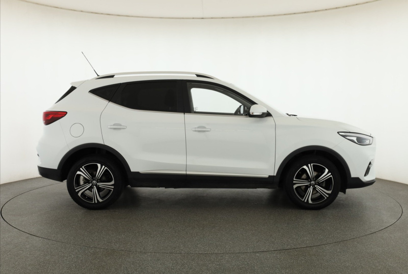 MG ZS SUV, 2023