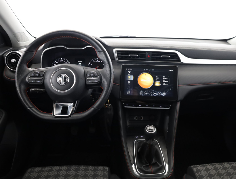MG ZS SUV, 2023
