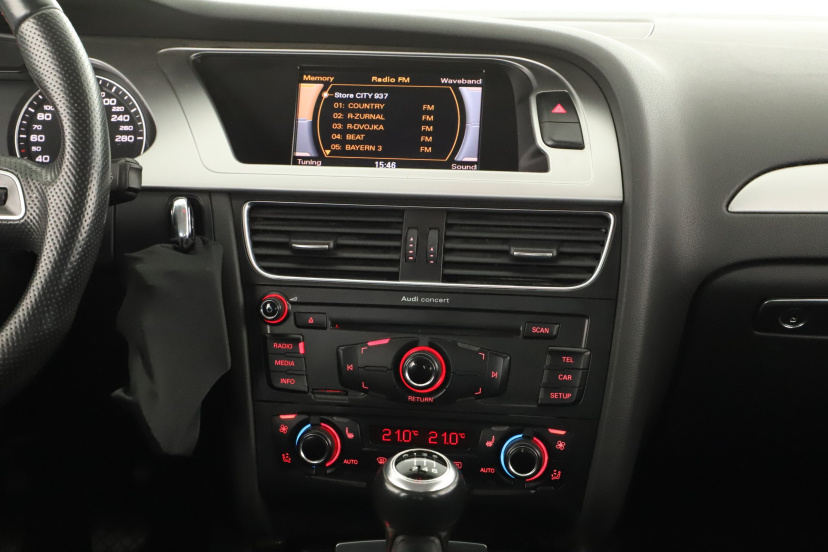 Audi A4, 2012