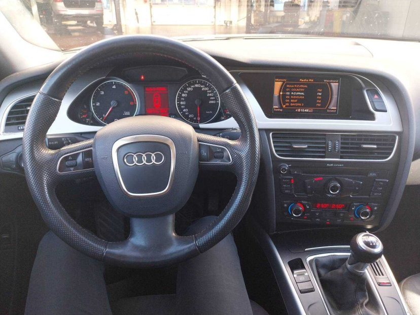 Audi A4, 2012