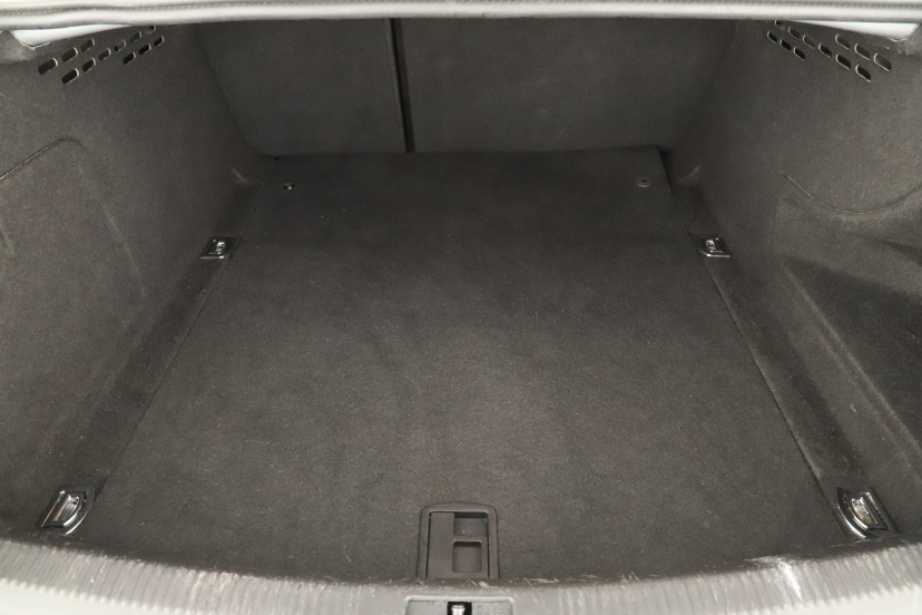Audi A4, 2012