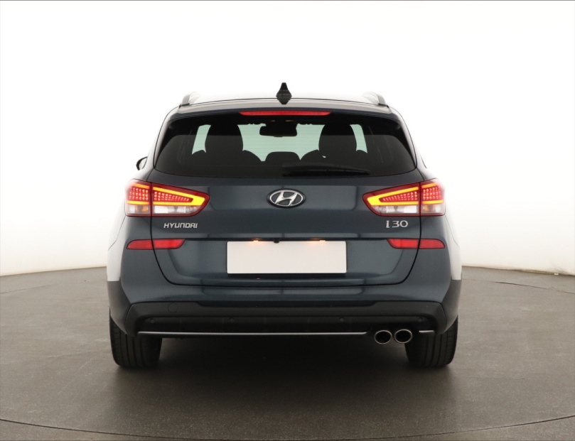 Hyundai i30, 2021