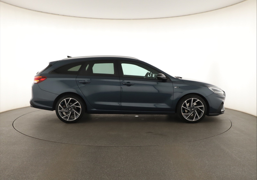 Hyundai i30, 2021