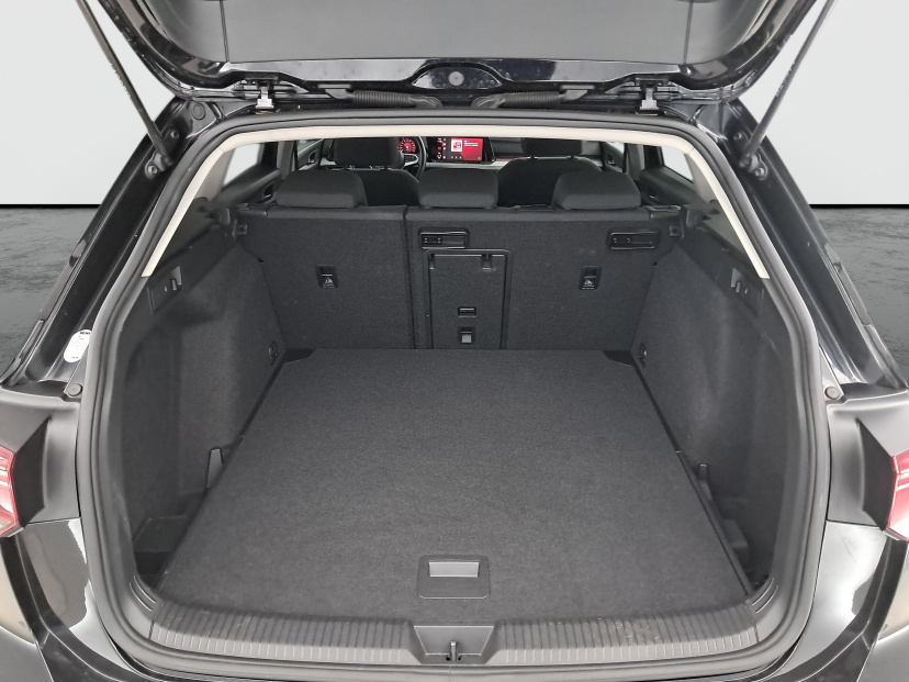 Volkswagen Golf, 2021