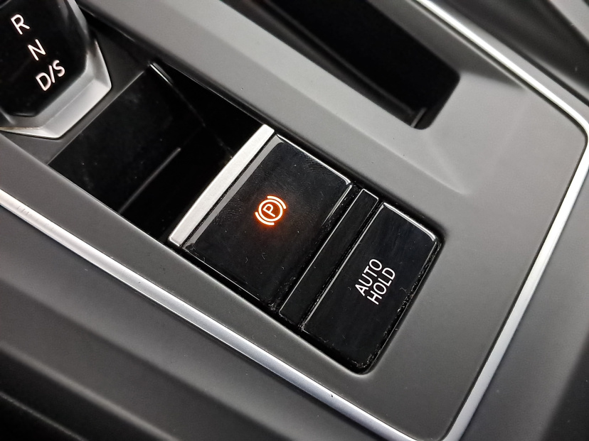 Volkswagen Golf, 2021