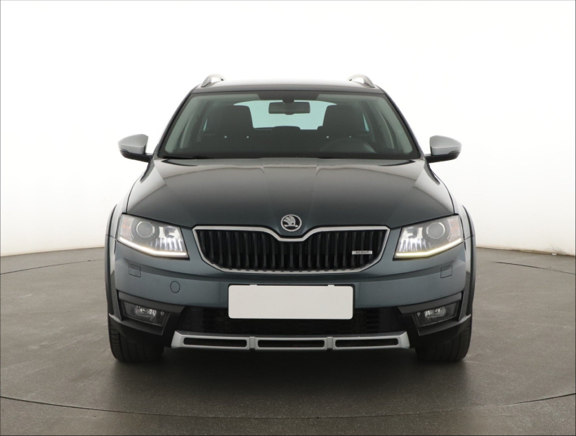 Škoda Octavia Scout, 2015