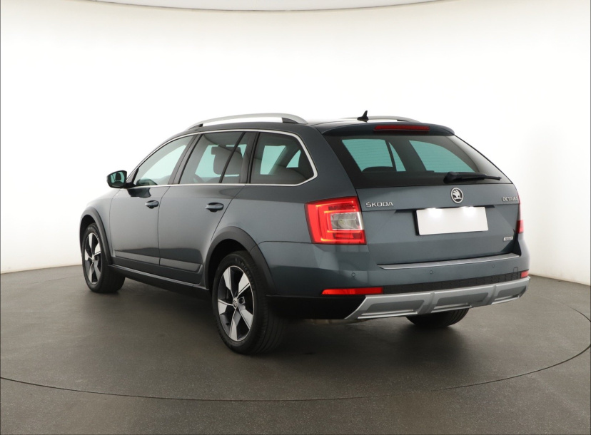 Škoda Octavia Scout, 2015