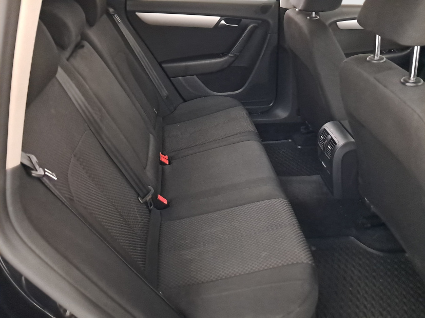 Volkswagen Passat, 2012