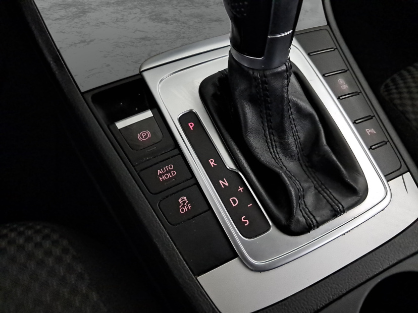 Volkswagen Passat, 2012