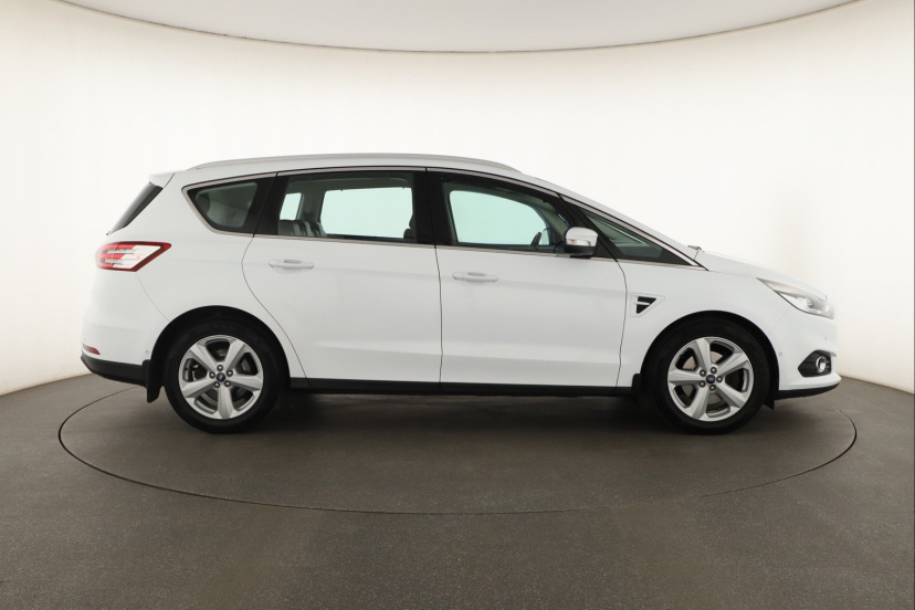 Ford S-Max, 2019