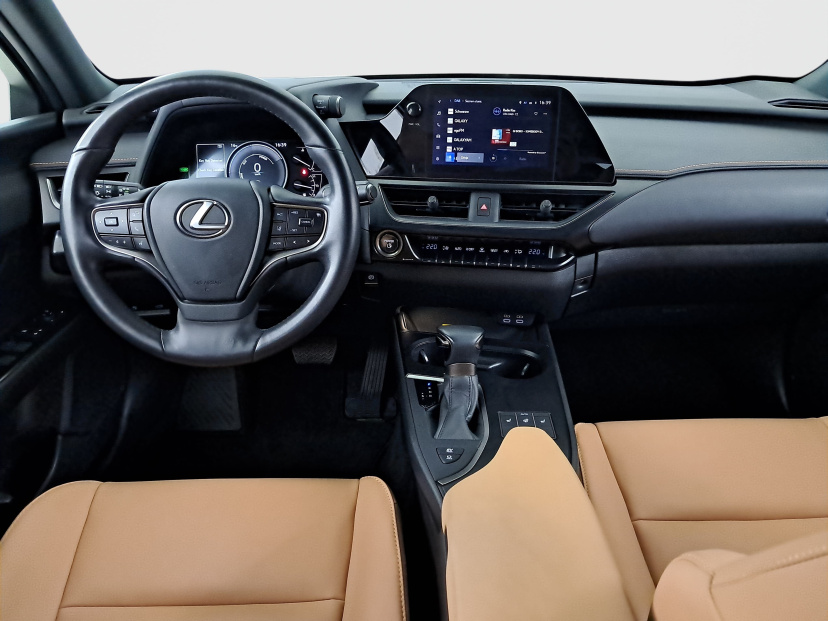 Lexus UX, 2023