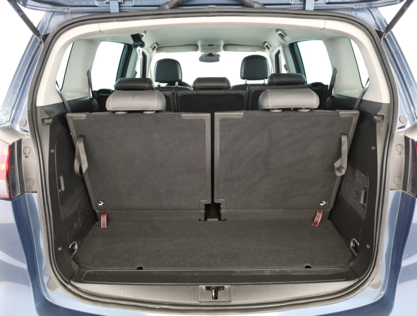 Opel Zafira Tourer, 2017
