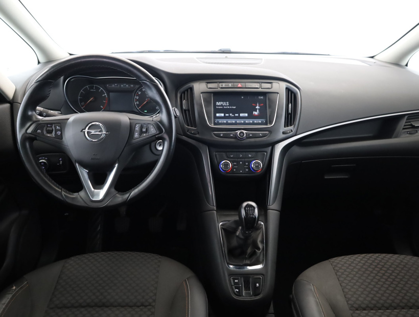 Opel Zafira Tourer, 2017