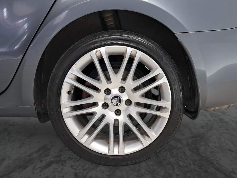 Škoda Superb, 2009