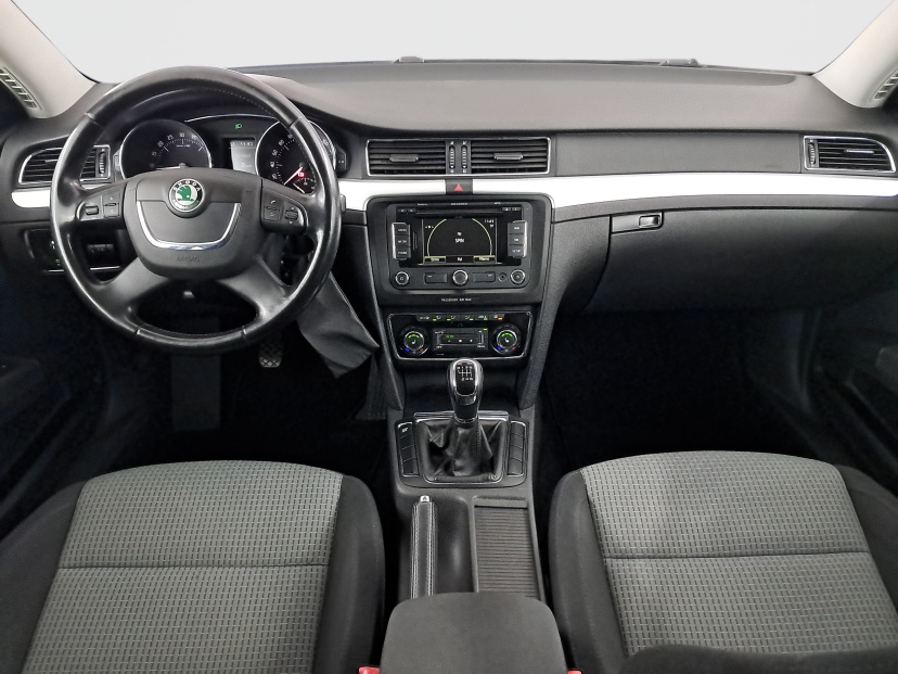 Škoda Superb, 2009