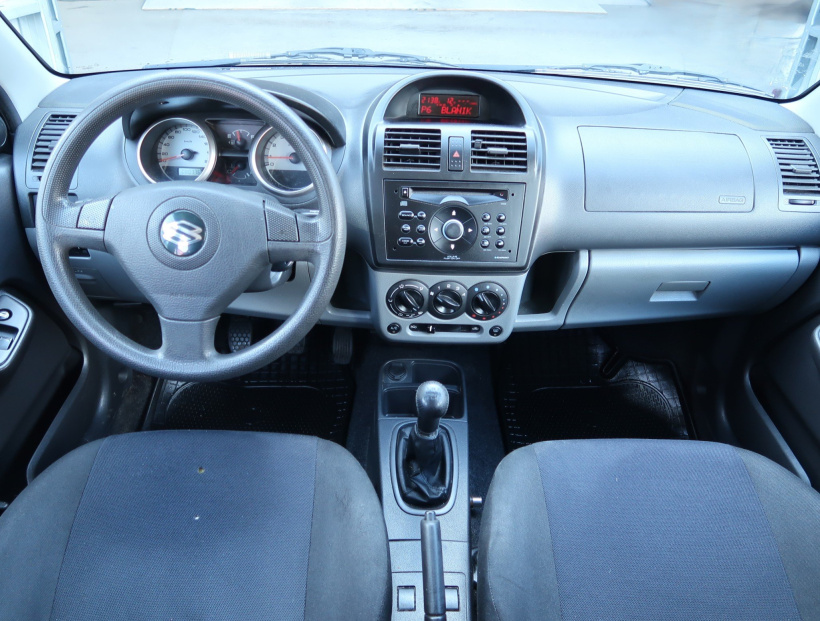 Suzuki Ignis, 2005