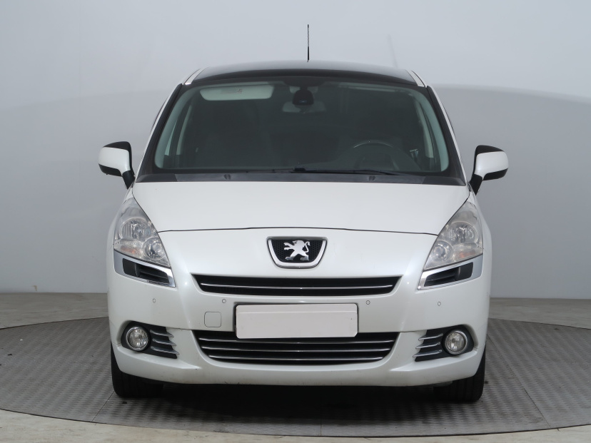 Peugeot 5008, 2010