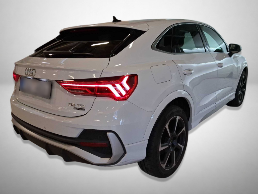 Audi Q3 Sportback, 2021