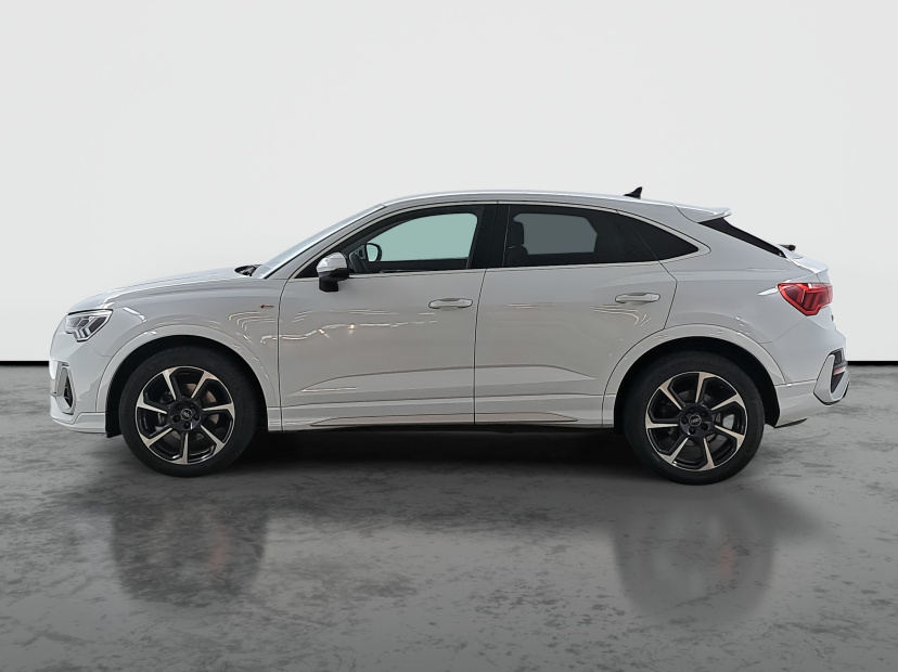Audi Q3 Sportback, 2021
