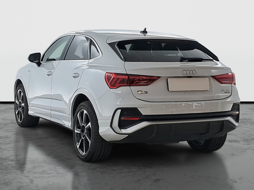 Audi Q3 Sportback, 2021