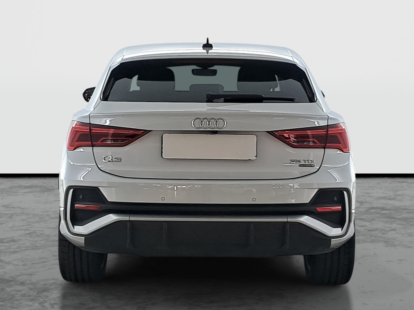 Audi Q3 Sportback, 2021