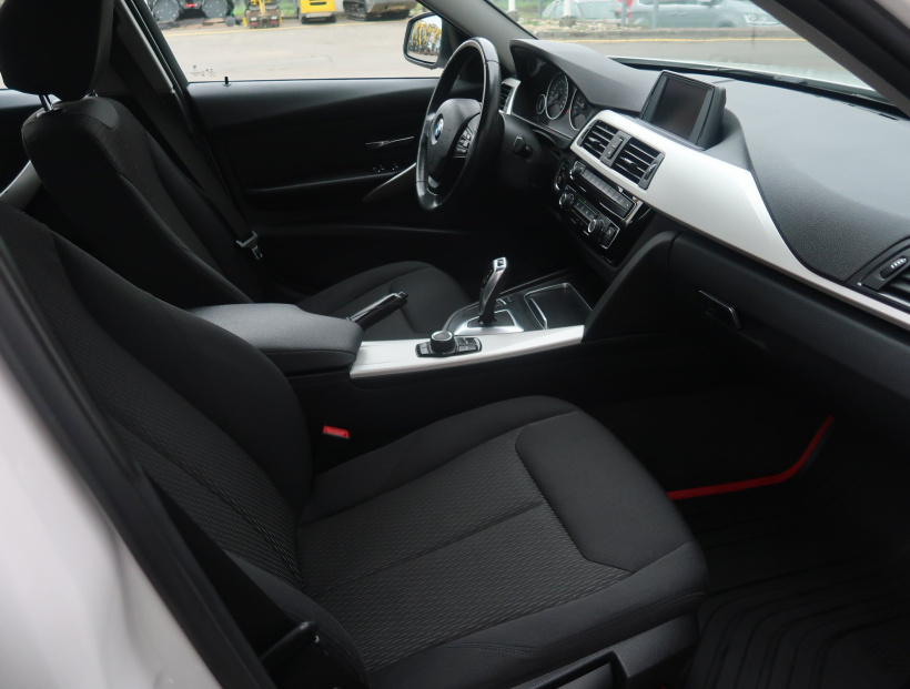 BMW 3, 2018