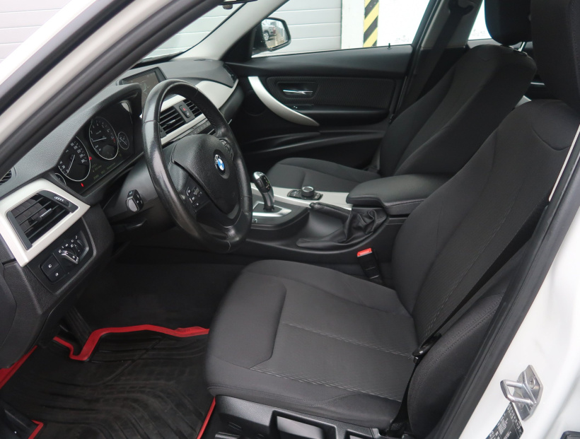 BMW 3, 2018