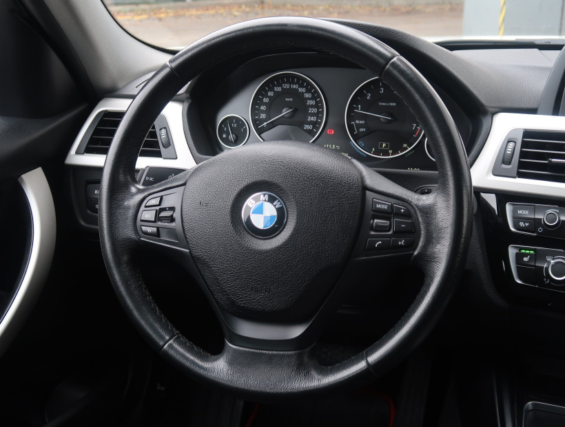 BMW 3, 2018
