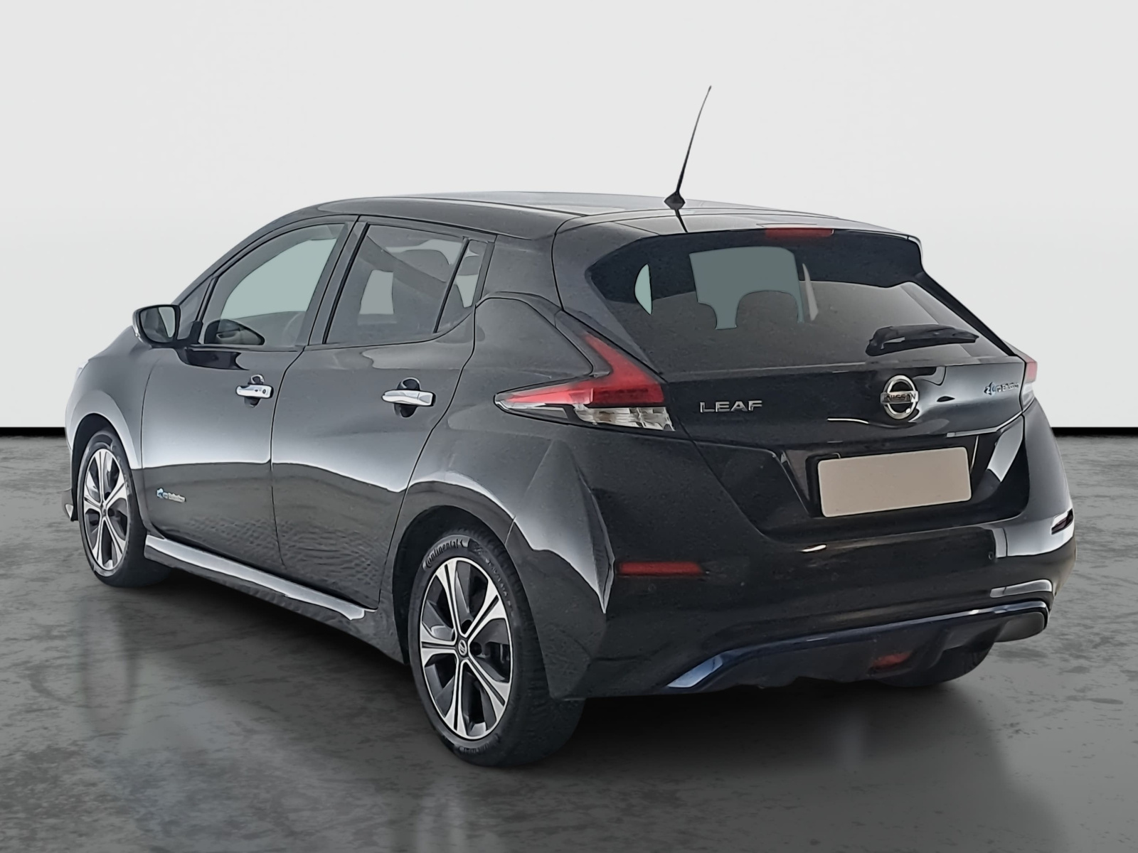 Nissan Leaf 40 kWh, 2018, Automat, ČR, 2.maj, Navigace, Tempomat 5