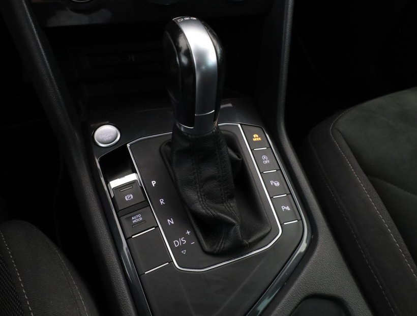 Volkswagen Tiguan, 2019