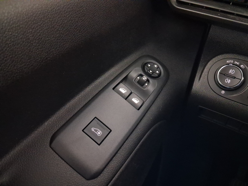 Opel Combo, 2022