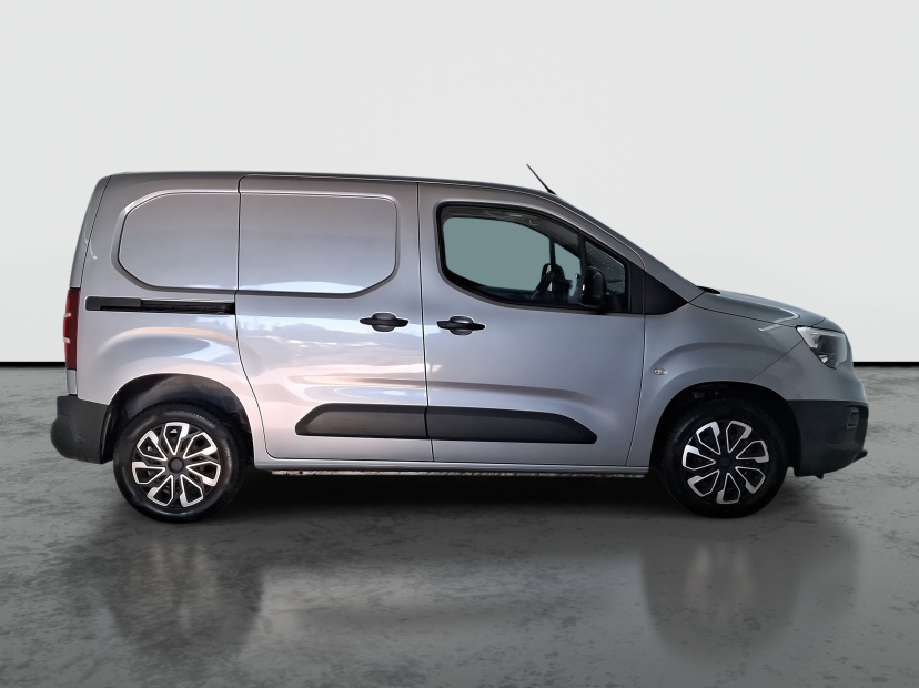 Opel Combo, 2022