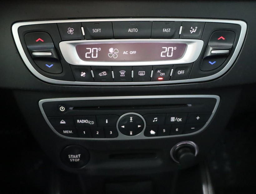 Renault Fluence, 2011