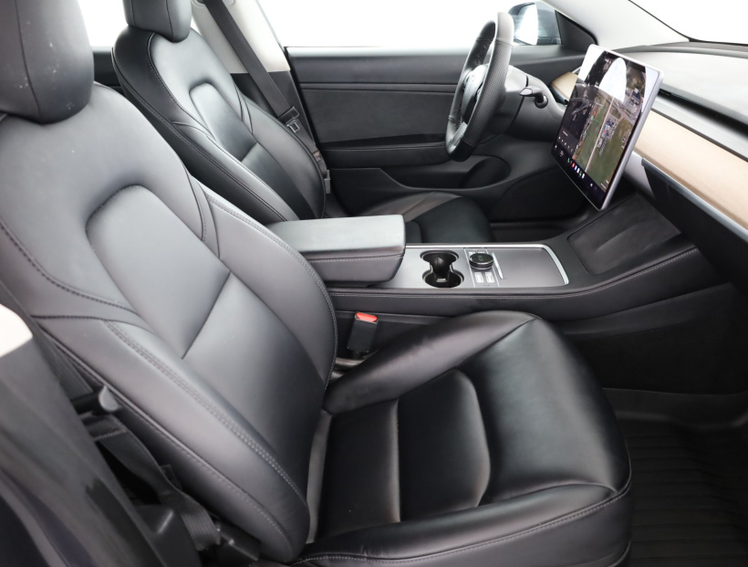Tesla Model 3, 2021