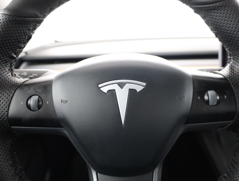 Tesla Model 3, 2021